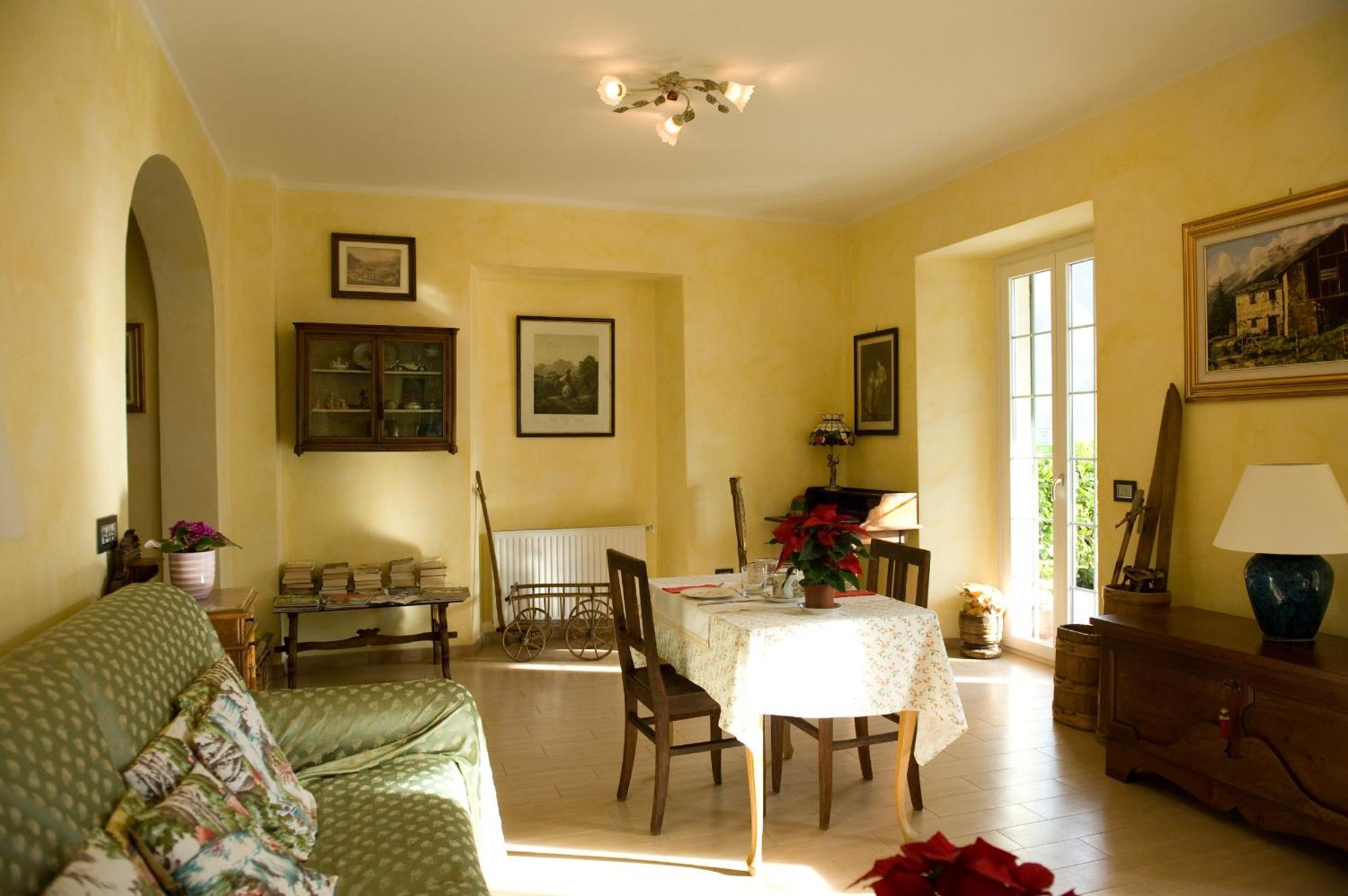 B&B Il Grappolo Bianzone Екстериор снимка