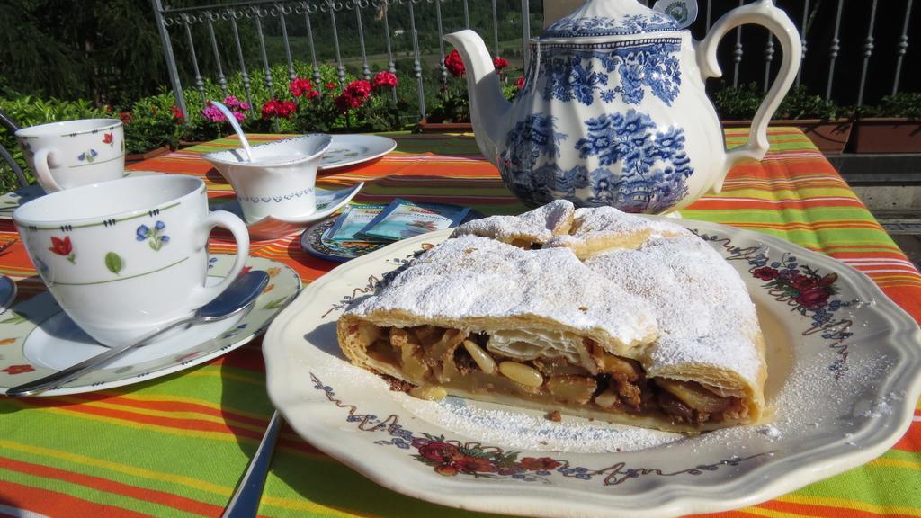 B&B Il Grappolo Bianzone Екстериор снимка